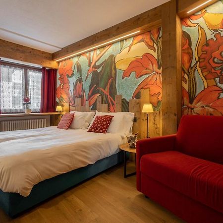 Hotel & Ristorante Serenella Breuil-Cervinia Eksteriør billede