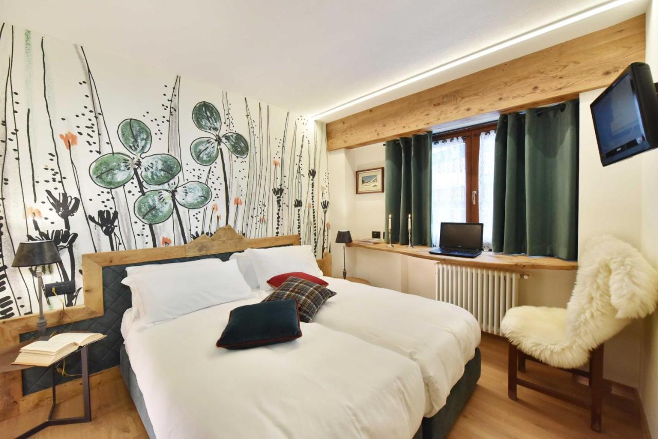 Hotel & Ristorante Serenella Breuil-Cervinia Eksteriør billede