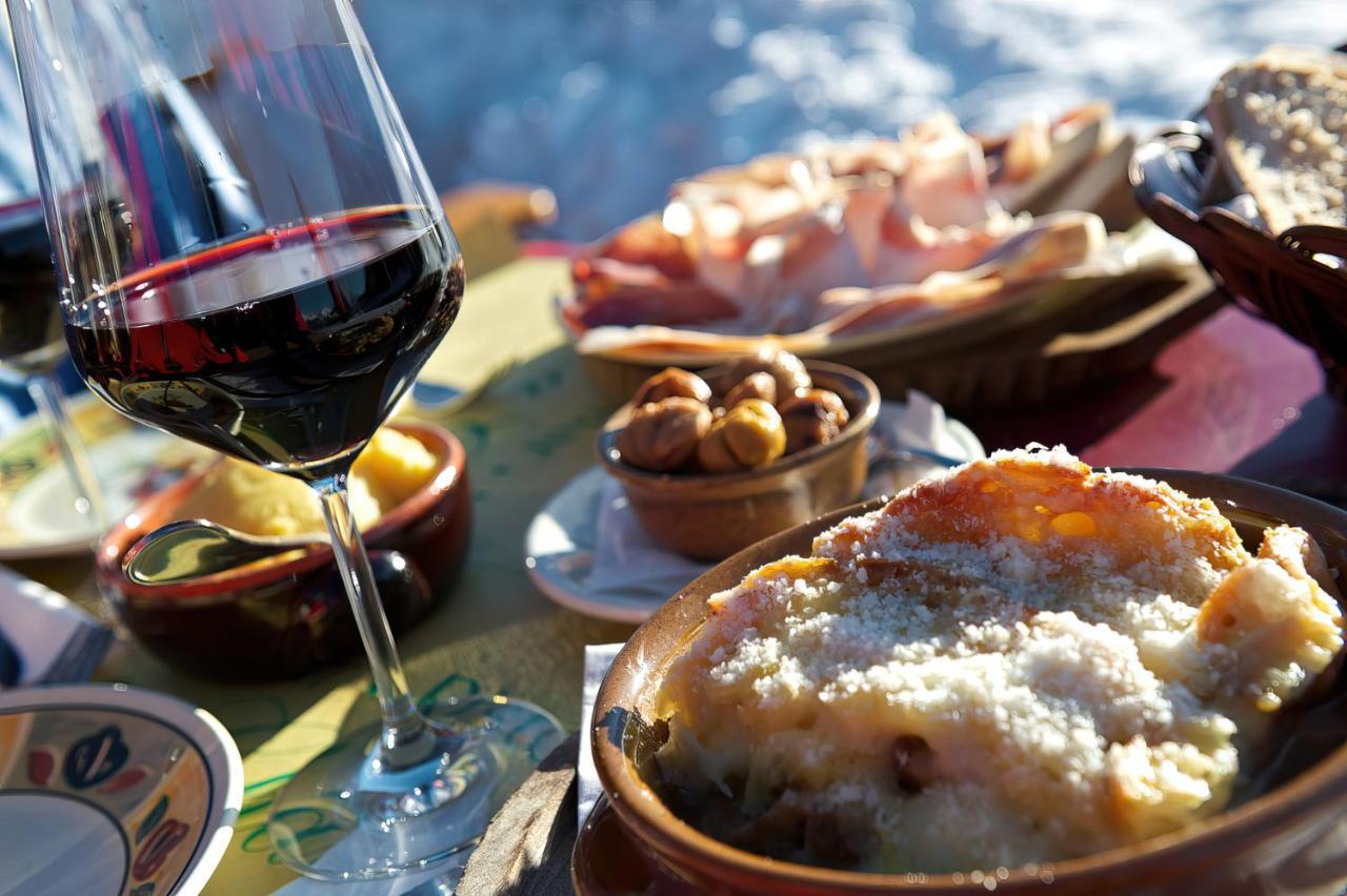 Hotel & Ristorante Serenella Breuil-Cervinia Eksteriør billede
