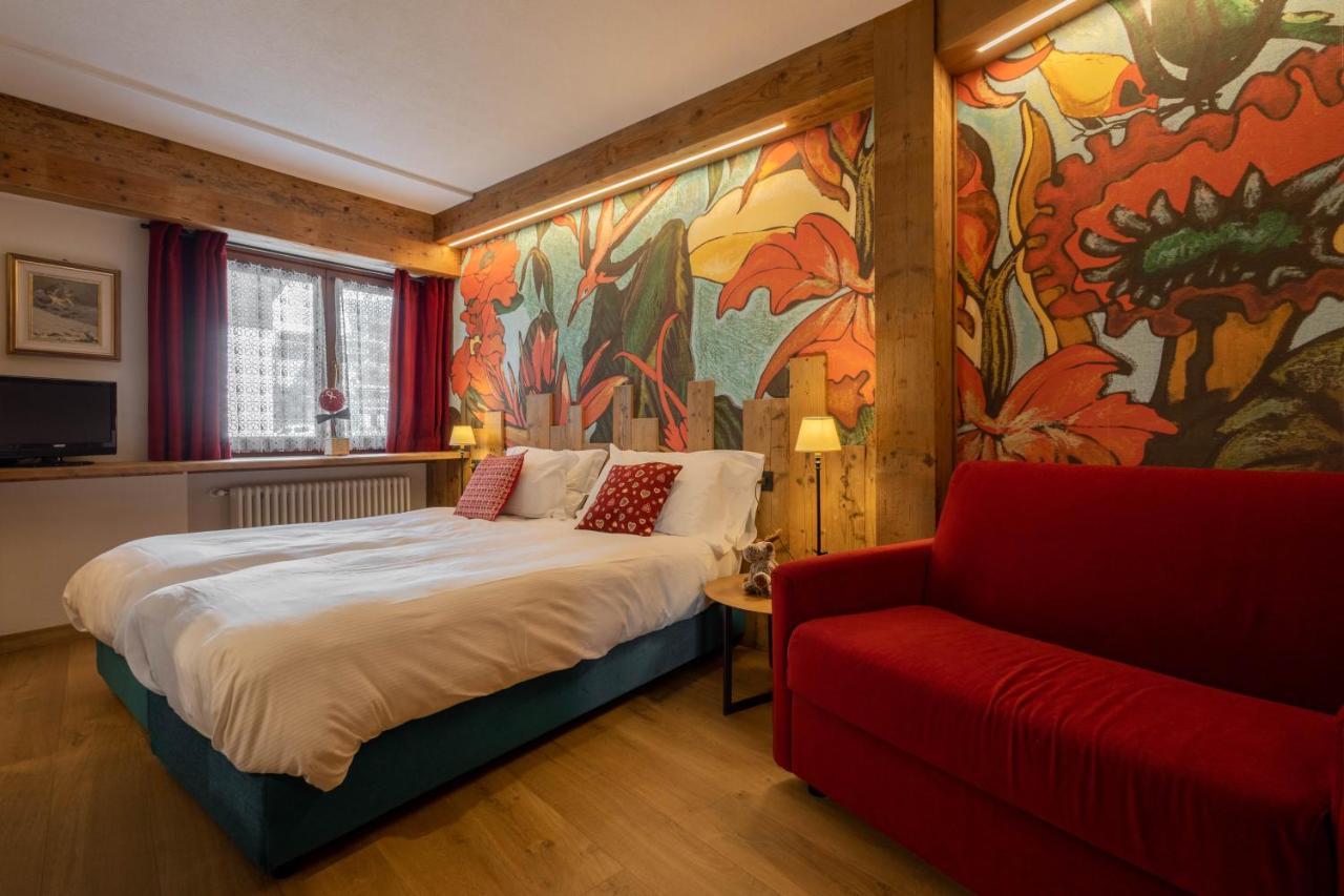 Hotel & Ristorante Serenella Breuil-Cervinia Eksteriør billede