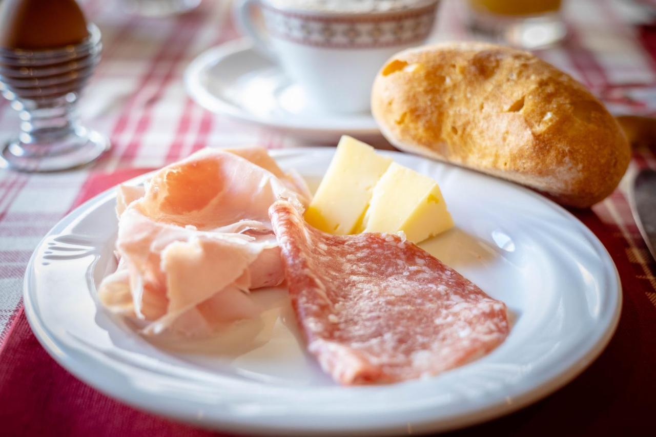 Hotel & Ristorante Serenella Breuil-Cervinia Eksteriør billede
