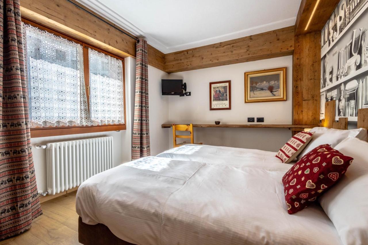 Hotel & Ristorante Serenella Breuil-Cervinia Eksteriør billede