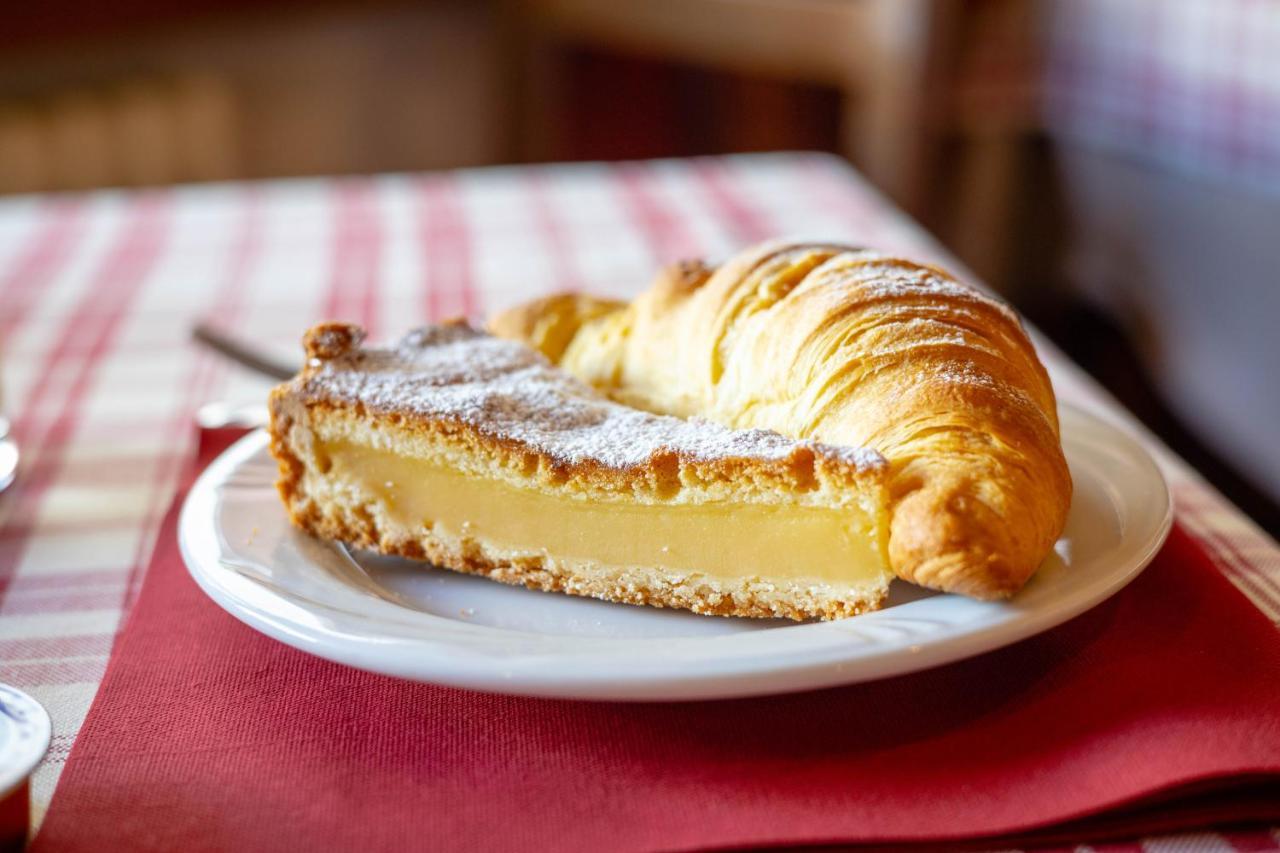 Hotel & Ristorante Serenella Breuil-Cervinia Eksteriør billede