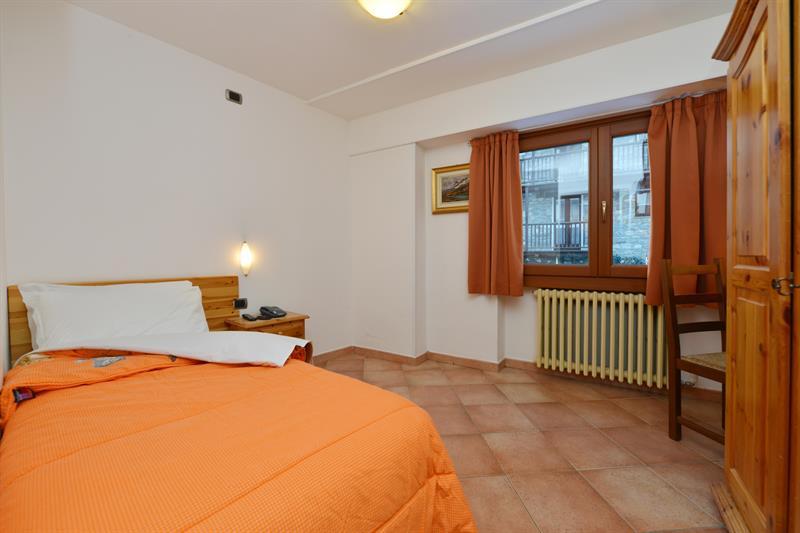 Hotel & Ristorante Serenella Breuil-Cervinia Eksteriør billede